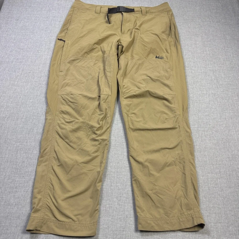 REI Hiking Trail Pants Mens 38x30 Beige Nylon Spandex Stretch Relaxed Fit